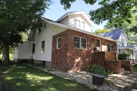 1004 W Lake Ave, Plymouth, IN 46563