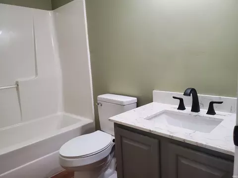 2248 S Olde Mill Dr, Bloomington, IN 47401 photo 11
