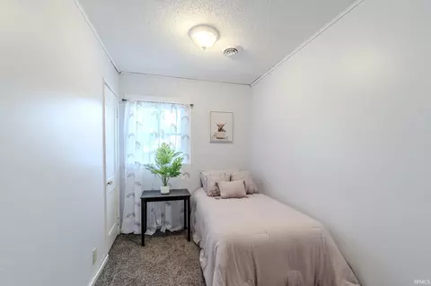 674 N Spring St, Wabash, IN 46992 photo 12
