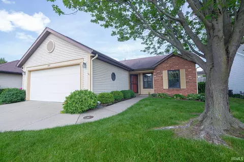 1815 Twin Oak Ln, Lafayette, IN 47905
