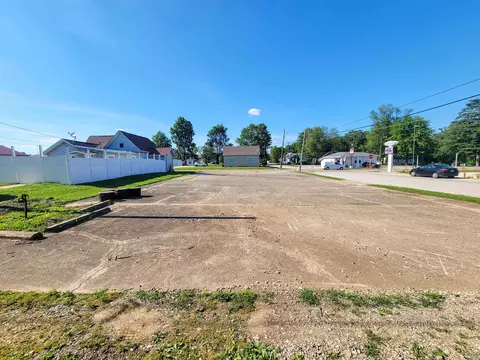 8174 E State Road 54 Hwy, Dugger, IN 47848 photo 4