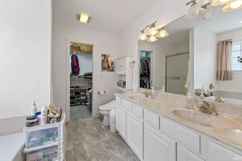 3929 E Stonegate Ct, Bloomington, IN 47401 photo 14