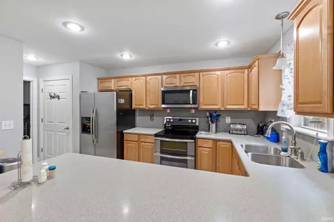 3929 E Stonegate Ct, Bloomington, IN 47401 photo 11