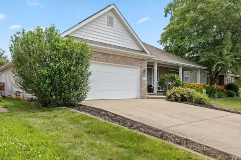 3929 E Stonegate Ct, Bloomington, IN 47401 photo 2