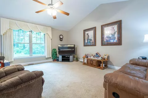 4759 E Donington Dr, Bloomington, IN 47401 photo 5