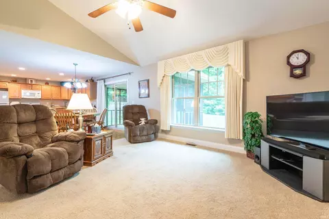 4759 E Donington Dr, Bloomington, IN 47401 photo 8