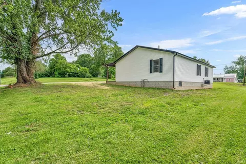 601 Crawford St, Mitchell, IN 47446 photo 32