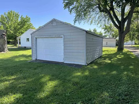 3203 E Memorial Dr, Muncie, IN 47302 photo 31