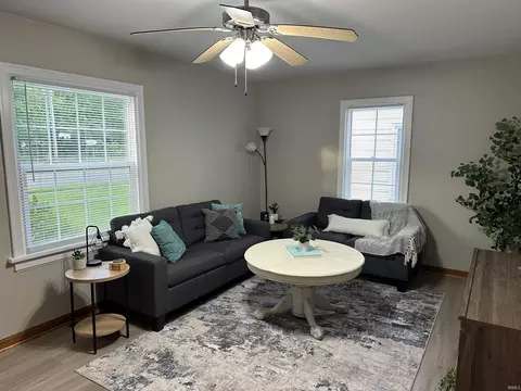 3203 E Memorial Dr, Muncie, IN 47302 photo 3