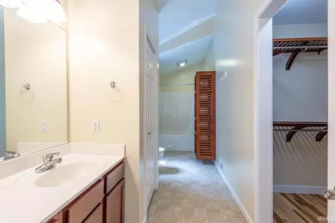 1022 E Azalea Ln, Bloomington, IN 47401 photo 22