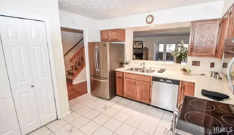 2335 E Winding Brook Cir, Bloomington, IN 47401 photo 10