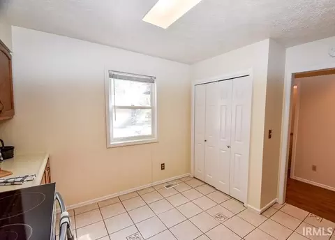 2335 E Winding Brook Cir, Bloomington, IN 47401 photo 11