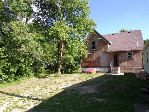11308 W South County Line Rd, Yoder, IN 46798 photo 2