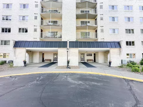 600 S Cullen Ave # 710, Evansville, IN 47715