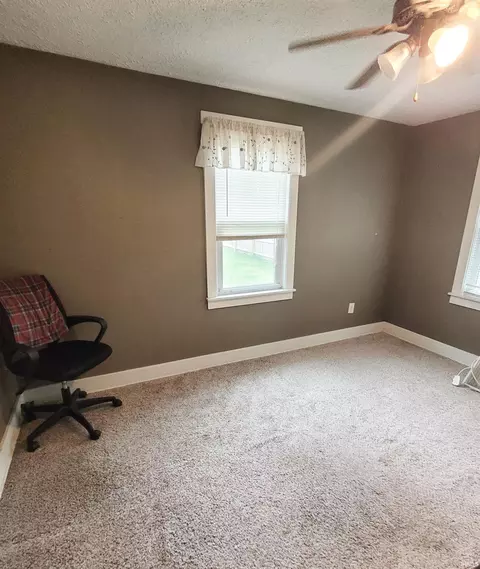 507 E Jackson St, Flora, IN 46929 photo 11