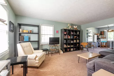 1101 E Ridgemont Ct, Bloomington, IN 47401 photo 3