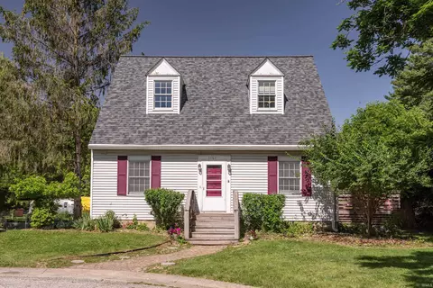 1101 E Ridgemont Ct, Bloomington, IN 47401 photo 1
