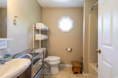 1101 E Ridgemont Ct, Bloomington, IN 47401 photo 24