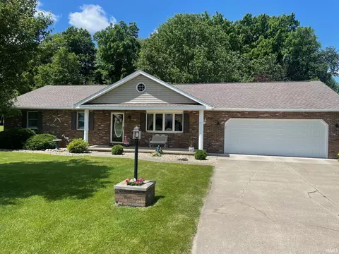 11063 Shadylane Dr, Plymouth, IN 46563