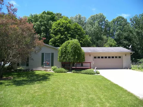 1336 Gable Dr, Warsaw, IN 46580