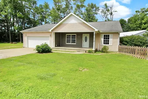 802 E Oak St, Princeton, IN 47670