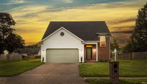 8532 King George Rd, Evansville, IN 47725