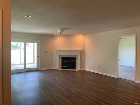 1108 E Jamie Ln, Bloomington, IN 47401 photo 2