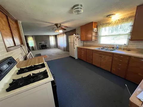 130 E State Rd 60 Hwy, Mitchell, IN 47446 photo 9