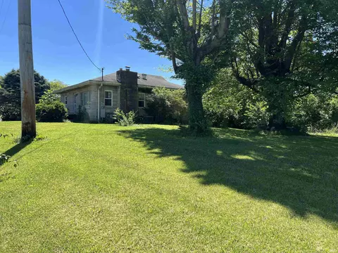 130 E State Rd 60 Hwy, Mitchell, IN 47446 photo 4