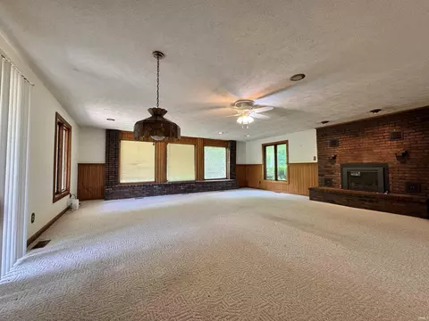 2925 S Stringtown Rd, Covington, IN 47932 photo 4