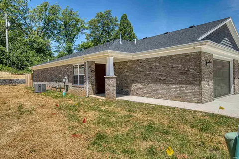 5424 Riley Ln #A, Evansville, IN 47710