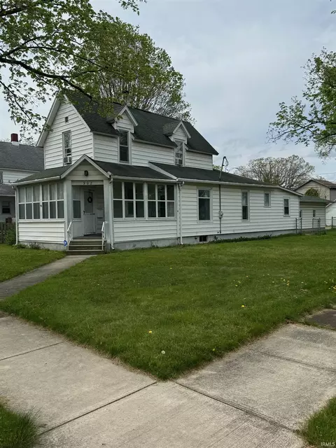 902 Bower St, Elkhart, IN 46514