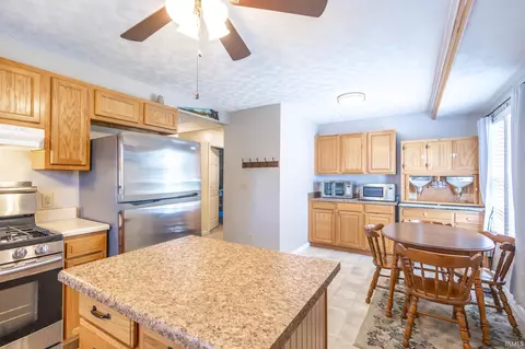 1011 N St, Bedford, IN 47421 photo 5