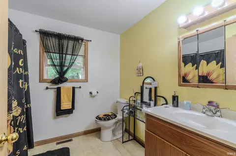 316 N Sycamore St, Lagrange, IN 46761 photo 14