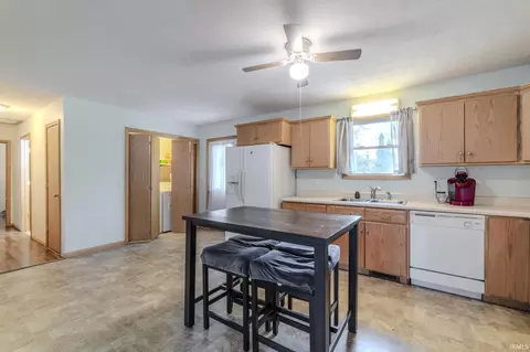 316 N Sycamore St, Lagrange, IN 46761 photo 7