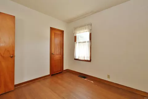 310 E Sycamore St, Converse, IN 46919 photo 10