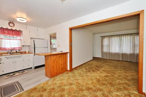 310 E Sycamore St, Converse, IN 46919 photo 6