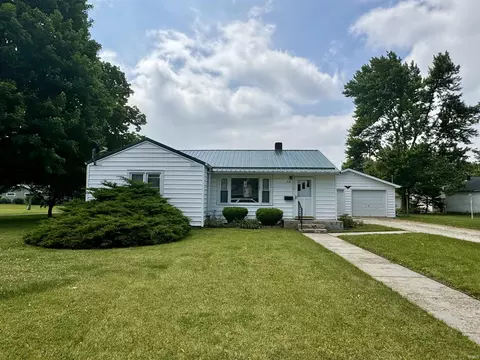 310 E Sycamore St, Converse, IN 46919 photo 1