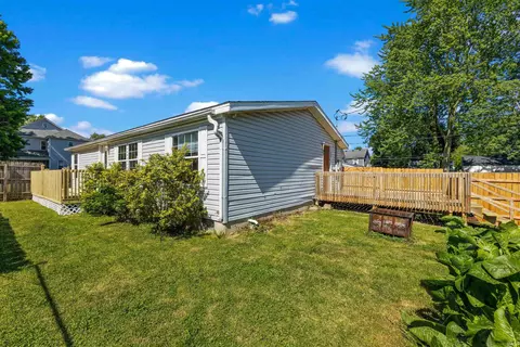 405 E High St, Garrett, IN 46738 photo 13