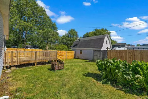 405 E High St, Garrett, IN 46738 photo 15