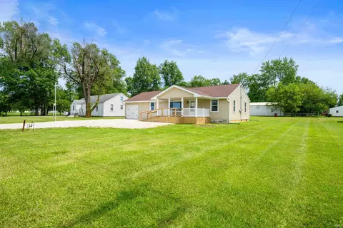 7205 E Jackson St, Muncie, IN 47303 photo 2