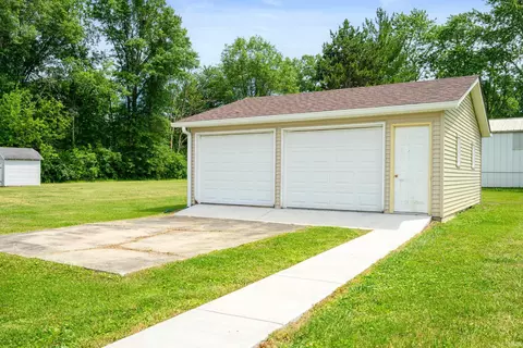 7205 E Jackson St, Muncie, IN 47303 photo 19