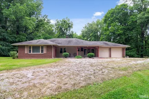 1939 N Old Petersburg Rd, Princeton, IN 47670