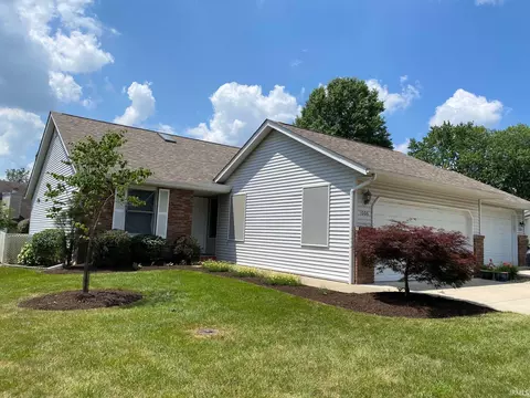 1006 E Heather Dr, Bloomington, IN 47401 photo 1
