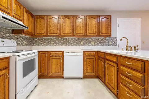1006 E Heather Dr, Bloomington, IN 47401 photo 6