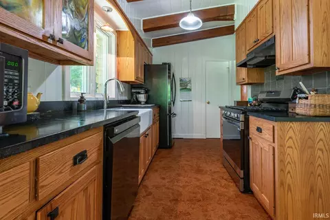 1325 E Davis St, Bloomington, IN 47401 photo 14