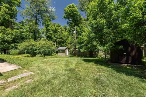1325 E Davis St, Bloomington, IN 47401 photo 32