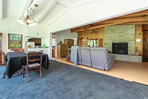 1325 E Davis St, Bloomington, IN 47401 photo 8