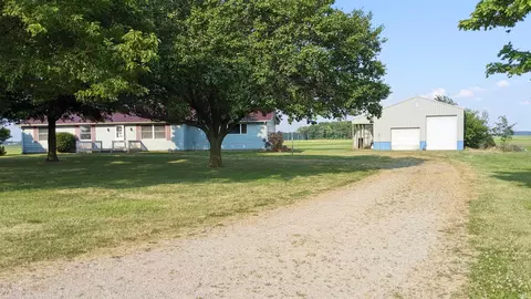 10125 S 500 E, Keystone, IN 46759 photo 3