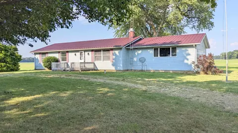 10125 S 500 E, Keystone, IN 46759 photo 1